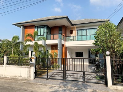 PRICE REDUCED FOR QUICK SALE -  Modern 3 Bedroom Luxury Home in Phayun Ban Chang For Sale or For Rent - House - Baan Chang - Nara Village, Payoon, Ban Chang
